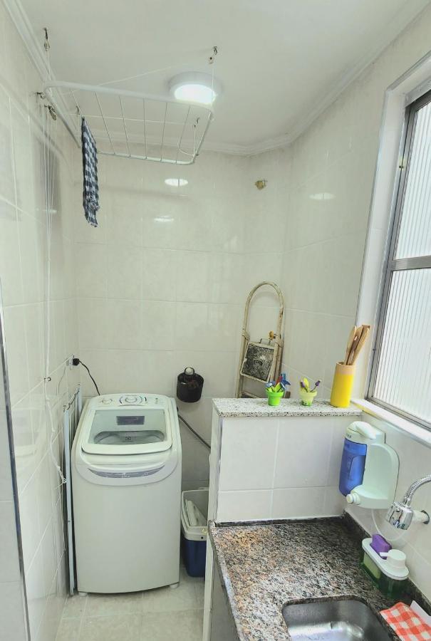 Apto Guaruja 1 Dorm Com Garagem Coberta 280M Da Praia Esterno foto