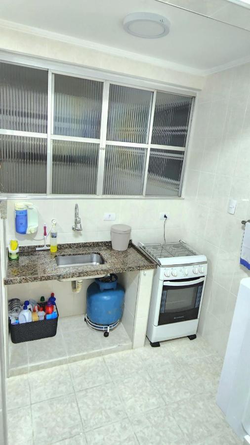 Apto Guaruja 1 Dorm Com Garagem Coberta 280M Da Praia Esterno foto
